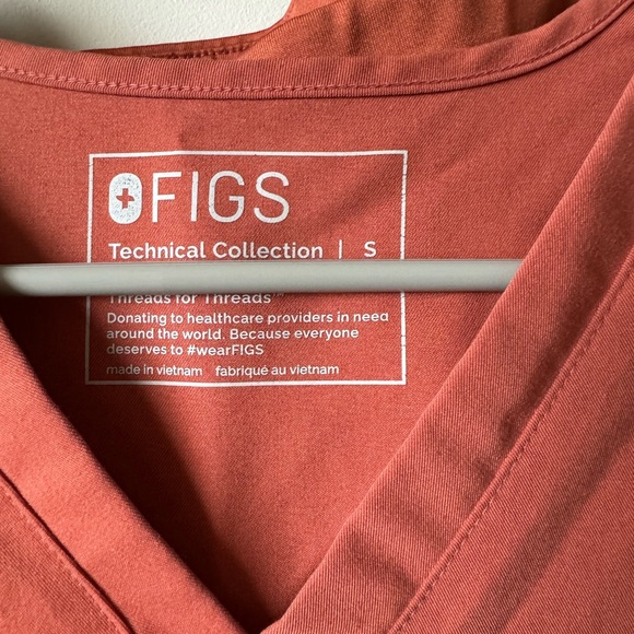 Figs Limited Edition Terracotta SET - Picture 3 of 6